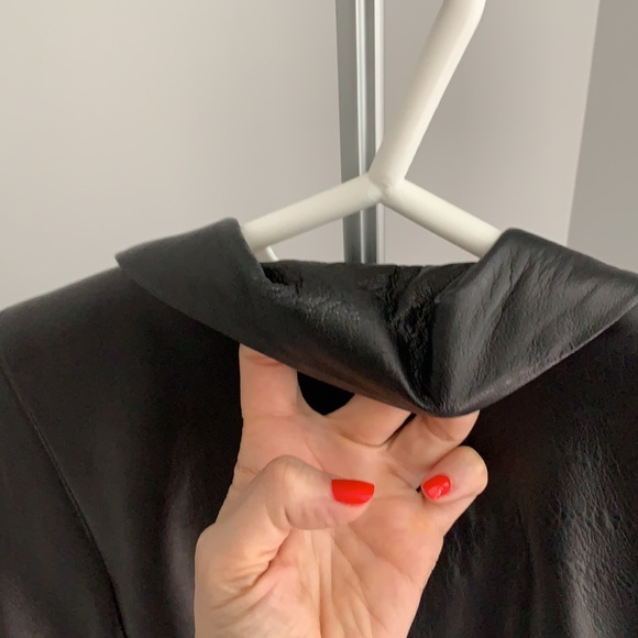 Soft leather jacket - Picture 10 of 12